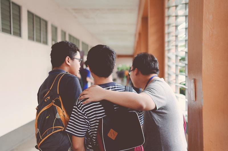 东莞市樟木头养贤小学与东莞大学生：国外大学毕业证相关话题探讨