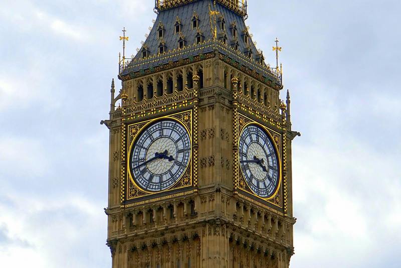 英国教育政策与重庆大学教育培训行业发展趋势分析